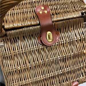 Elegant Tan Wicker Shoulder Bag with Gold Details